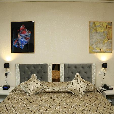 Turon City Plaza Bukhara Bagian luar foto