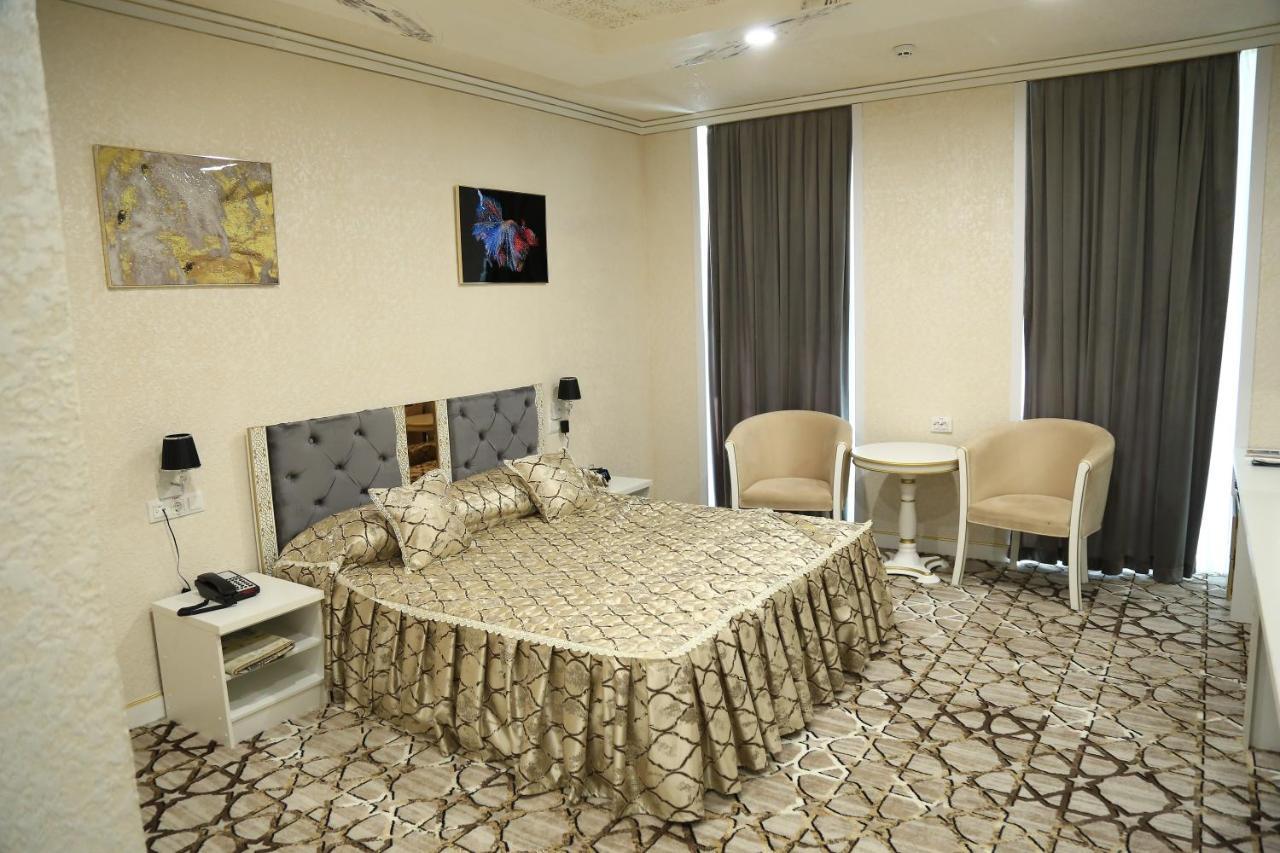 Turon City Plaza Bukhara Bagian luar foto